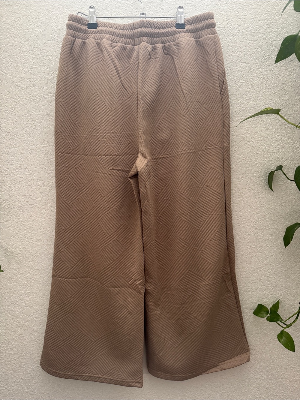 Taupe Brown Textured 2 Piece Lounge Set Wide Leg Pants Women’s Medium - Picture 10 of 12